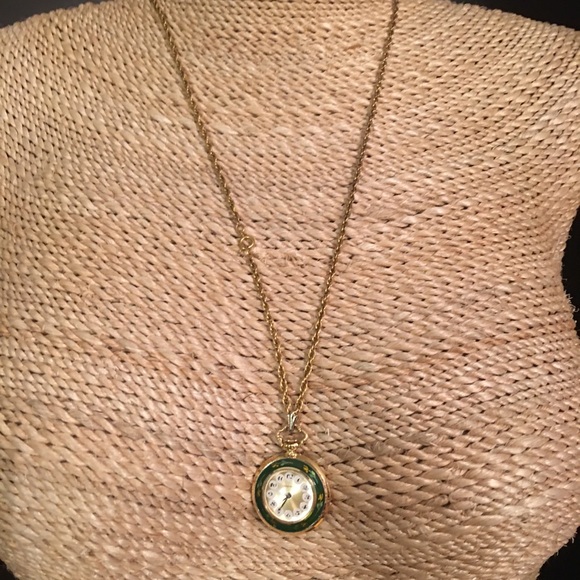 Vintage Caravelle Necklace watch green enamel bird flowers - Picture 10 of 15